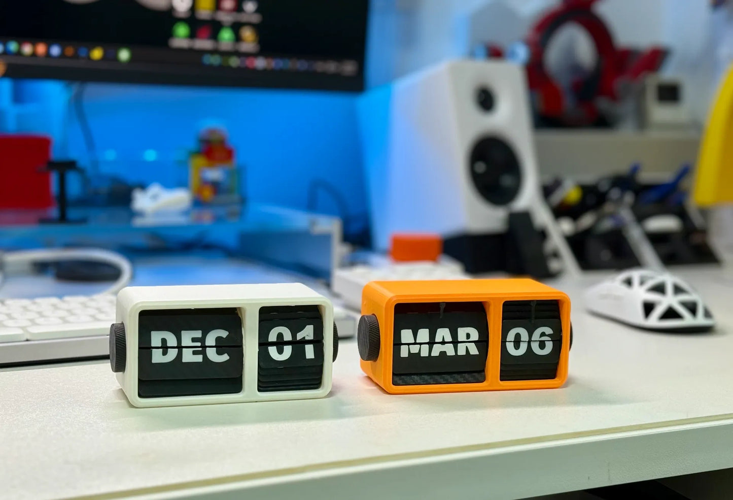 FlipFrame Desk Calender